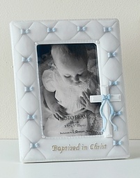 [RO-42988] 7&quot; Bapt Boy Frame Holds 3.5x5